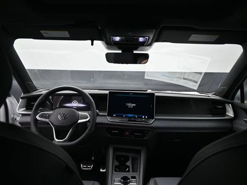 New 2026 Volkswagen Tiguan SE R-Line AWD/4WD image 10
