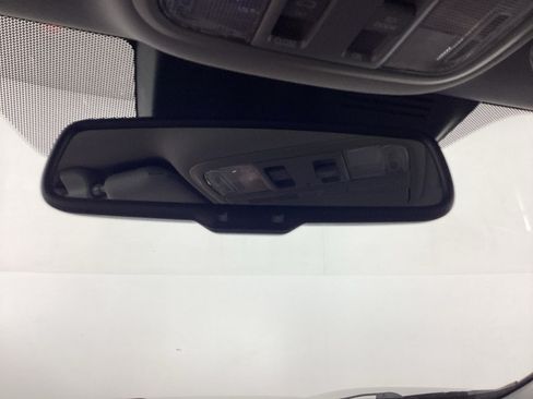Used 2020 Honda CR-V Touring image 27