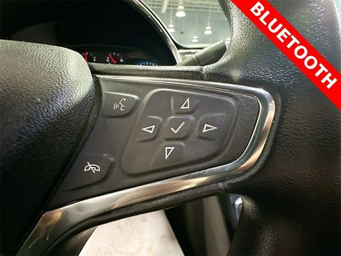 Used 2018 Chevrolet Malibu LT image 32