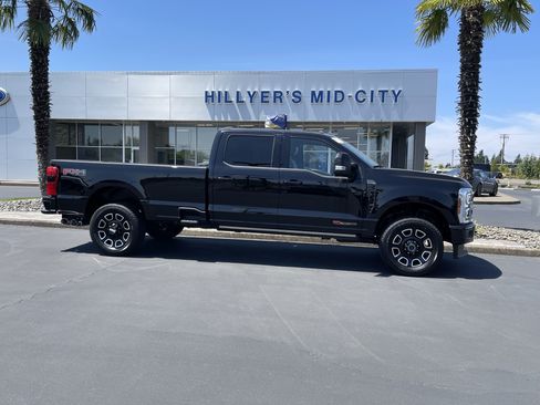 Certified 2025 Ford F350 Platinum w/ FX4 Off-Road Package AWD/4WD image 2