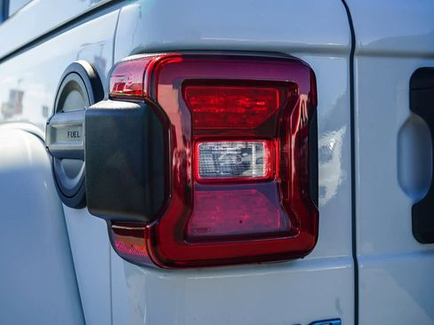 Used 2023 Jeep Wrangler Sahara w/ Cold Weather Group image 7