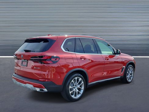 New 2026 BMW X5 sDrive40i RWD image 3