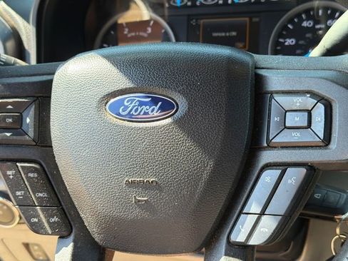 Used 2017 Ford F250 XLT w/ XLT Premium Package image 22