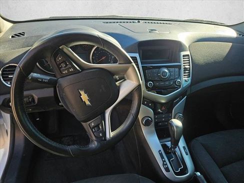Used 2012 Chevrolet Cruze LT image 15