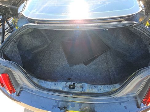 Used 2017 Ford Mustang Coupe image 20