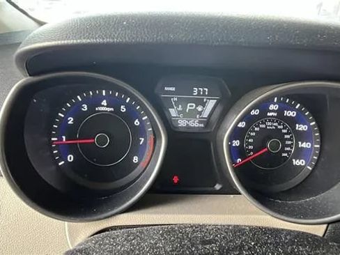 Used 2016 Hyundai Elantra SE FWD image 8