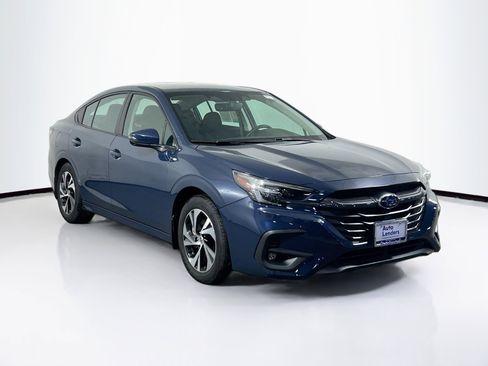 Used 2025 Subaru Legacy Premium AWD/4WD image 3