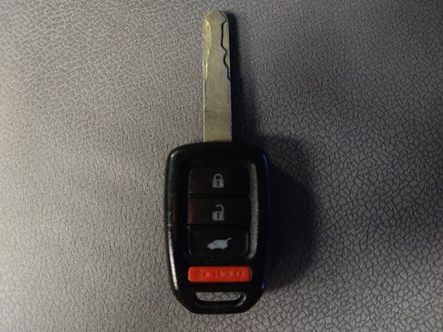 Used 2019 Honda CR-V LX image 32