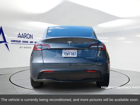 Used 2023 Tesla Model Y Long Range image 3