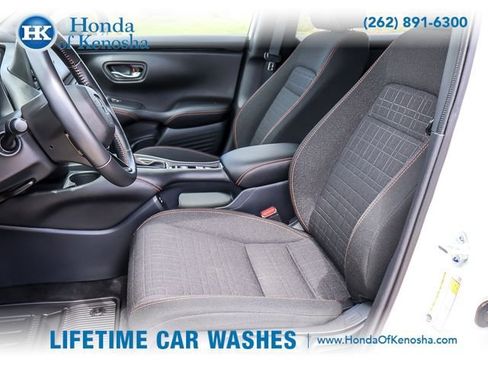 Used 2025 Honda HR-V Sport image 8