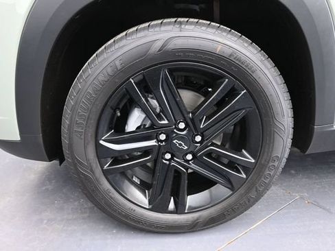 New 2026 Chevrolet Trax ACTIV w/ Driver Confidence Package FWD image 17