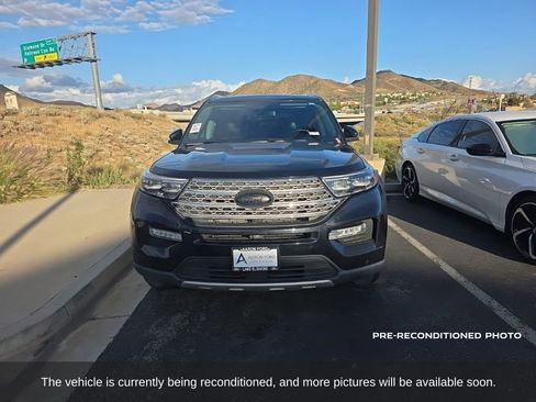 Used 2022 Ford Explorer Limited w/ Hybrid Equipment Group 310A RWD image 2