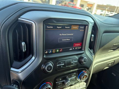 Used 2019 Chevrolet Silverado 1500 RST AWD/4WD image 17