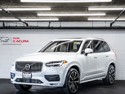 Used 2022 Volvo XC90 T6 Momentum w/ Advanced Package