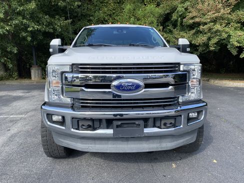 Used 2018 Ford F250 Lariat w/ Lariat Ultimate Package AWD/4WD image 3