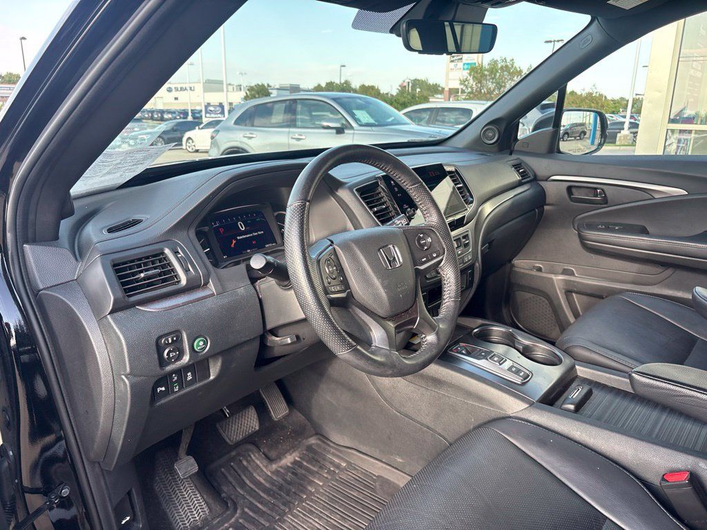 Used 2023 Honda Passport EX-L image 11