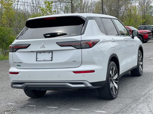 Used 2025 Mitsubishi Outlander AWD image 14