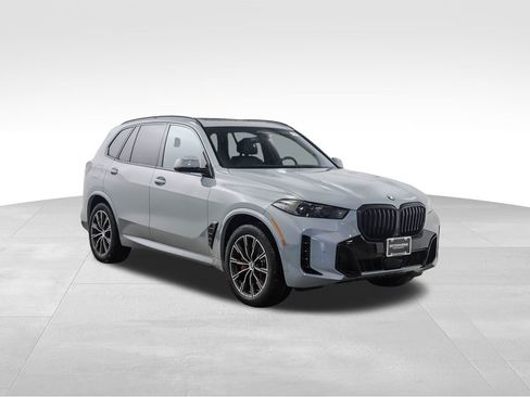 New 2026 BMW X5 xDrive40i w/ Executive Package image 7