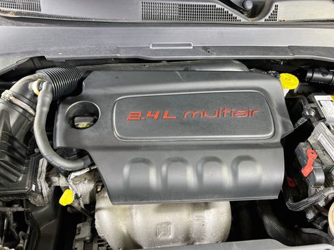 Used 2022 Jeep Compass Latitude AWD/4WD image 27