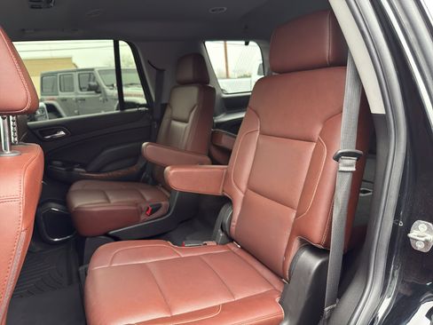 Used 2019 Chevrolet Tahoe Premier w/ Premier Plus Edition image 24