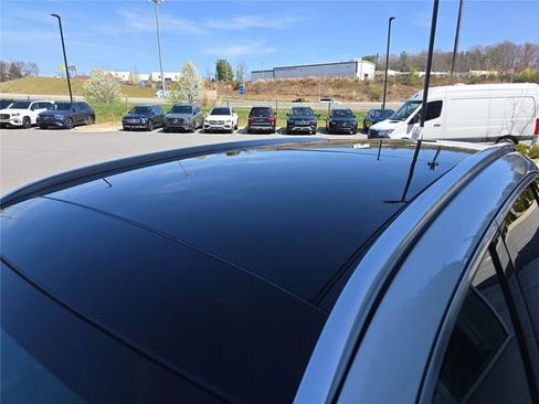New 2026 Mercedes-Benz GLC 300 4MATIC image 12