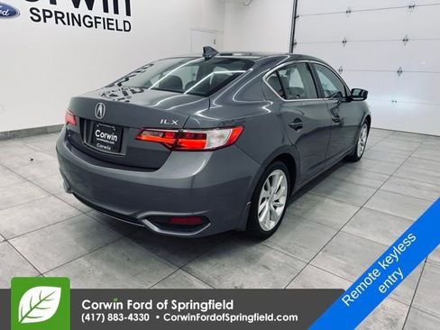 Used 2018 Acura ILX image 4