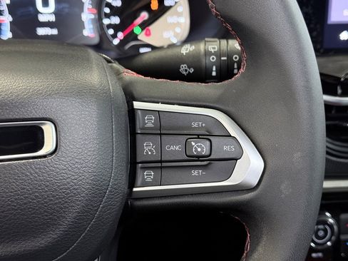 Used 2024 Jeep Compass Trailhawk image 33