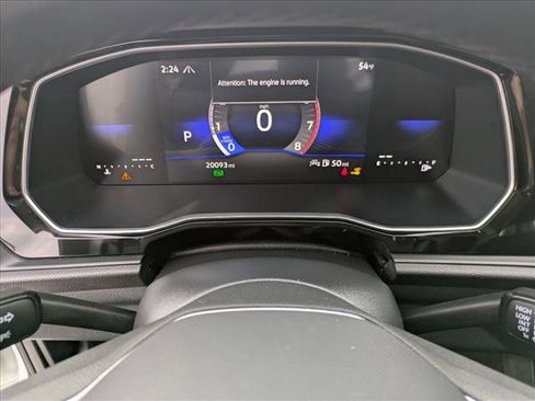 Used 2024 Volkswagen Jetta SE image 11