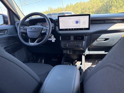New 2025 Ford Maverick XL w/ Equipment Group 101A image 31
