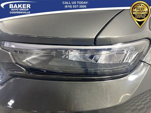 Used 2024 Jeep Grand Cherokee Limited w/ Black Appearance Package image 34