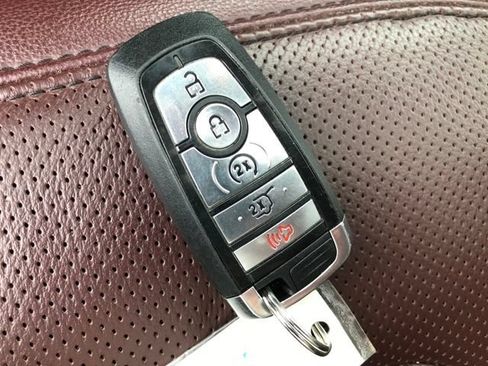 Used 2024 Ford Expedition Limited AWD/4WD image 27