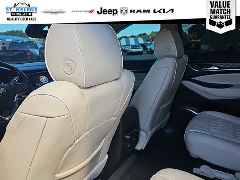 Used 2023 Buick Enclave Avenir w/ Avenir Technology Package AWD/4WD image 25