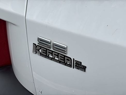 Used 2020 Ford Escape SE image 11