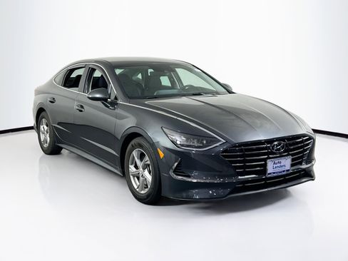 Used 2023 Hyundai Sonata SE FWD image 3