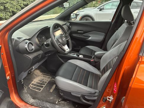 Used 2022 Nissan Kicks SR w/ Premium Package FWD image 7