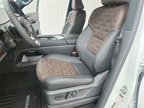 New 2026 Nissan Armada Platinum Reserve image 19