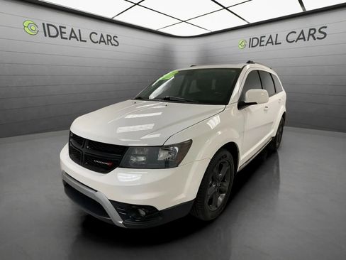Used 2020 Dodge Journey Crossroad w/ Popular Equipment Group FWD image 1