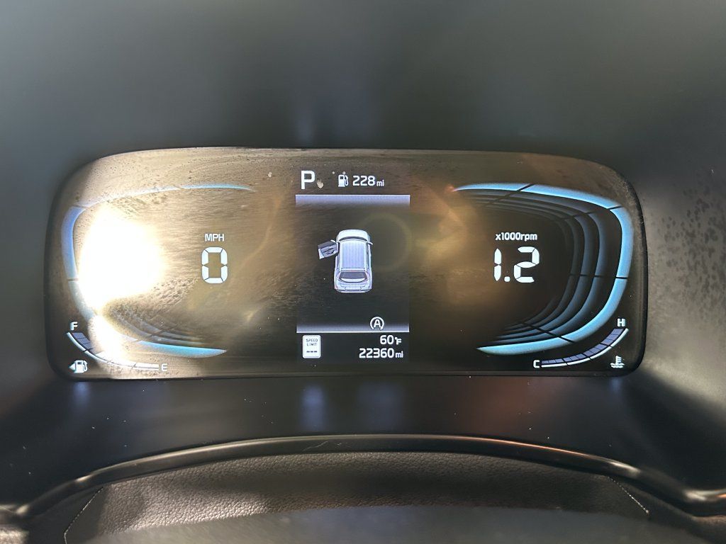 Used 2024 Kia Soul LX FWD image 24