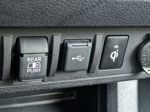 Used 2023 Toyota Tacoma TRD Sport AWD/4WD image 22