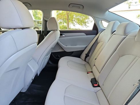 Used 2019 Hyundai Sonata SE image 25