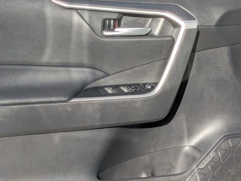 Used 2024 Toyota RAV4 XLE FWD image 11