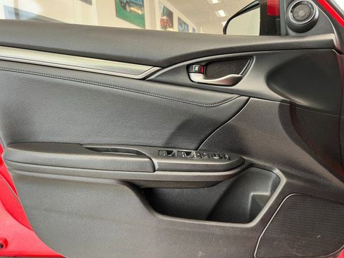 Used 2018 Honda Civic EX-L image 12