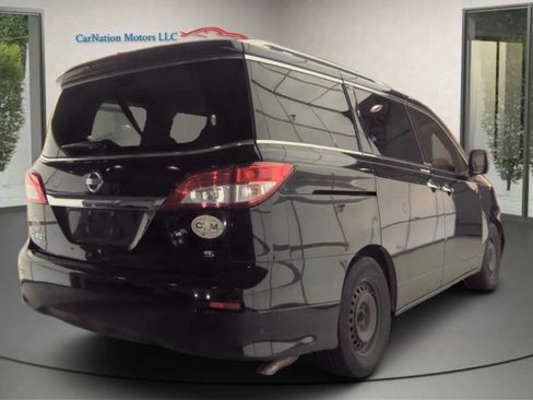 Used 2012 Nissan Quest S image 4