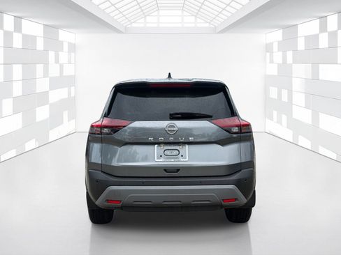 Used 2023 Nissan Rogue S FWD image 6