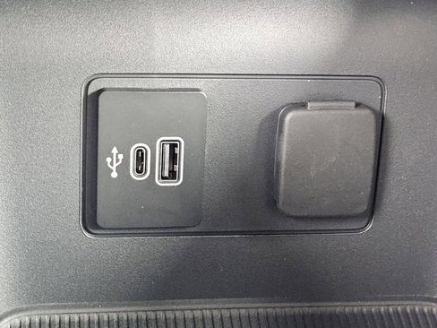 New 2026 Ford Explorer Active AWD/4WD image 14