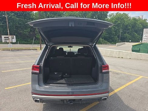 Used 2025 Volkswagen Atlas Peak Edition SE AWD/4WD image 21