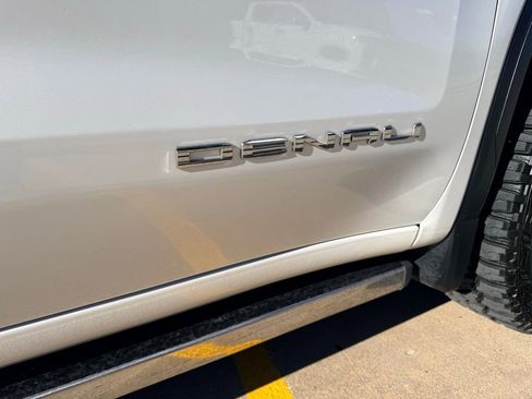 Used 2019 GMC Sierra 1500 Denali w/ Denali Ultimate Package image 9