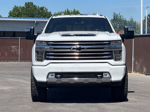 Used 2021 Chevrolet Silverado 3500 High Country w/ Technology Package AWD/4WD image 9