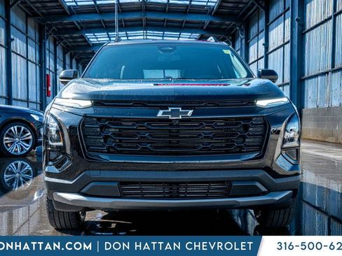 New 2026 Chevrolet Equinox LT w/ Convenience Package II FWD image 35