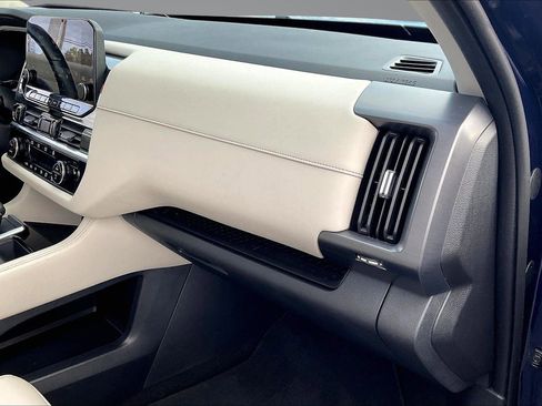 Certified 2023 Nissan Pathfinder SL w/ SL Premium Package image 17